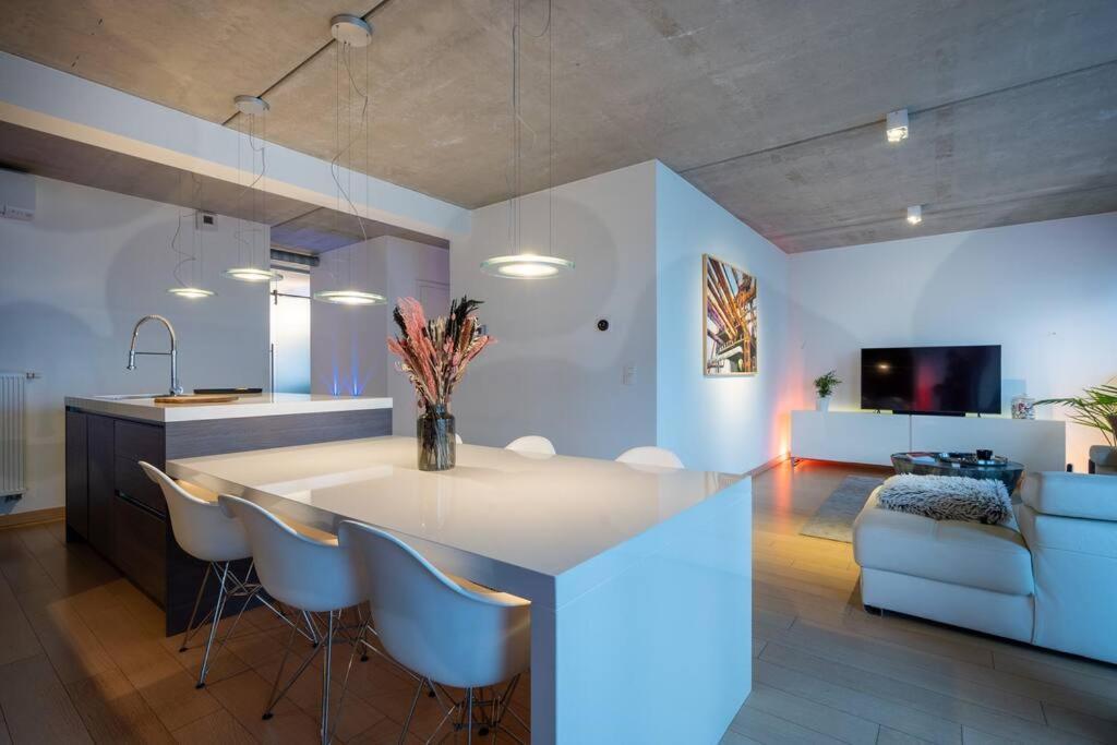 London 993 Loft 402 Apartment แอนต์เวิร์ป ภายนอก รูปภาพ