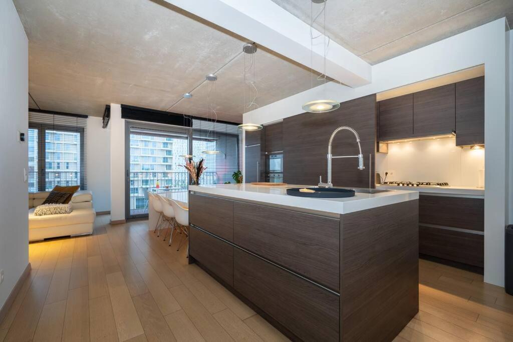 London 993 Loft 402 Apartment แอนต์เวิร์ป ภายนอก รูปภาพ