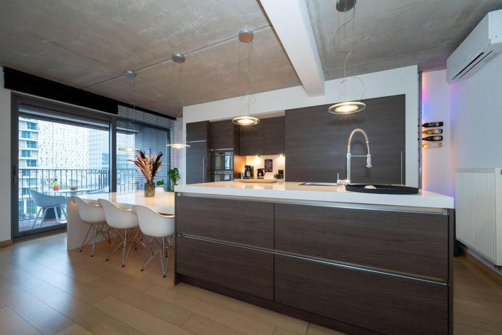 London 993 Loft 402 Apartment แอนต์เวิร์ป ภายนอก รูปภาพ